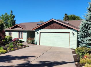 2919 NE Pinnacle Pl, Bend, OR 97701