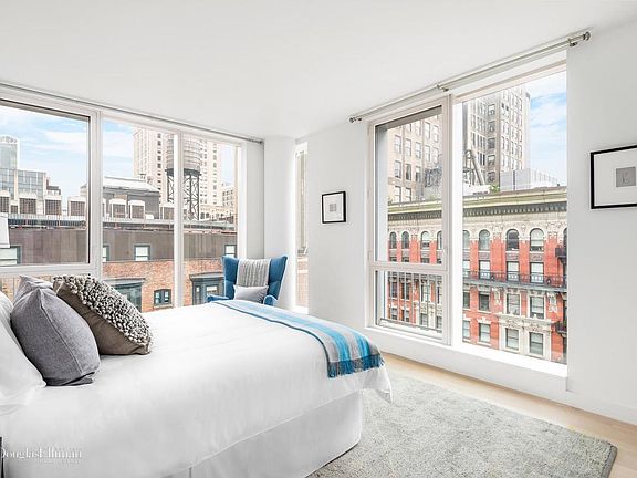 4th image of 241 5th Ave APT 14B