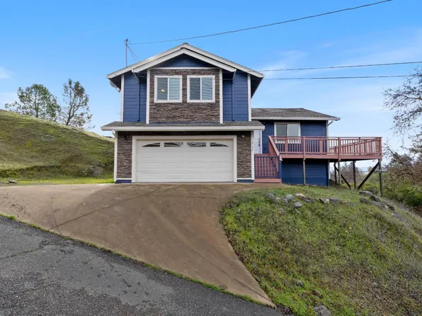4124 Foothill Dr, Lucerne, CA 95458