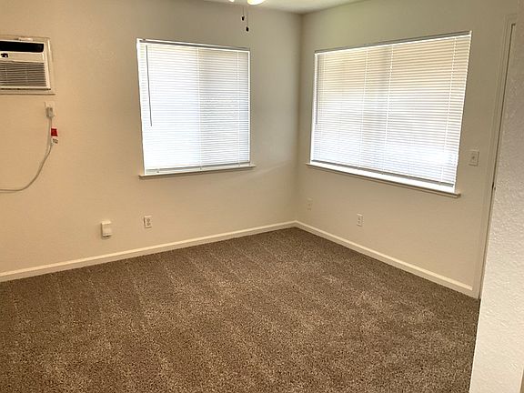 3rd image of 789 Dixieanne Ave APT D