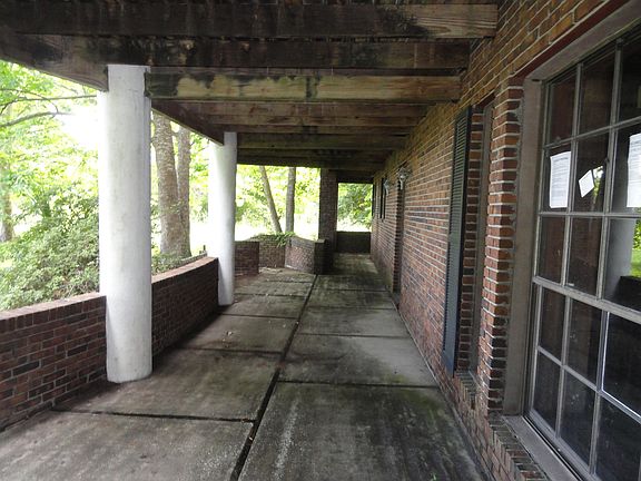 5th image of 515 John Campbell Dr