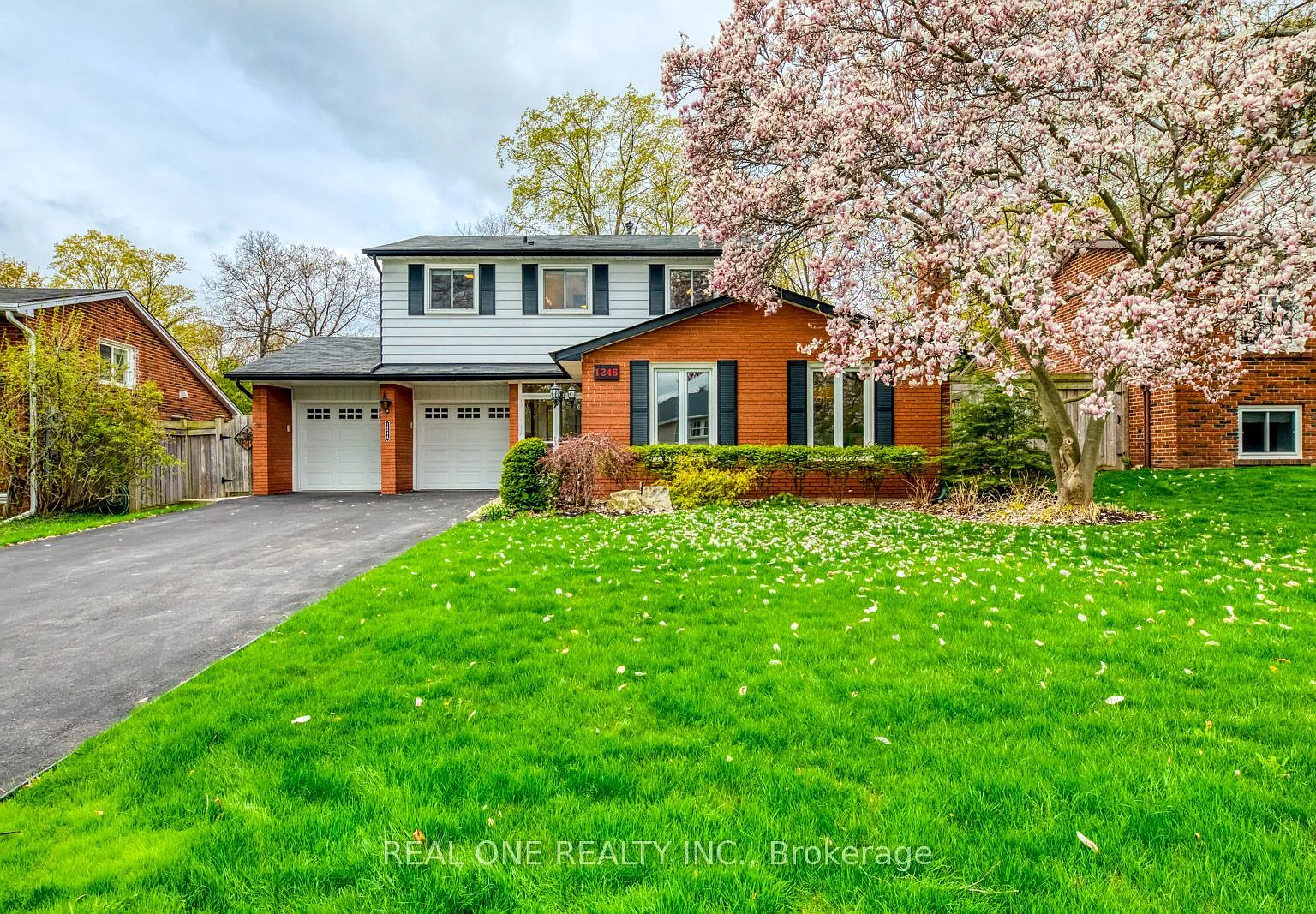 3 bed, $4,300 — Photo 2