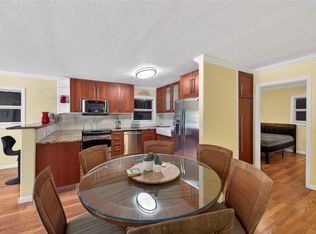 6852 Skyline Dr, Delray Beach, FL 33446