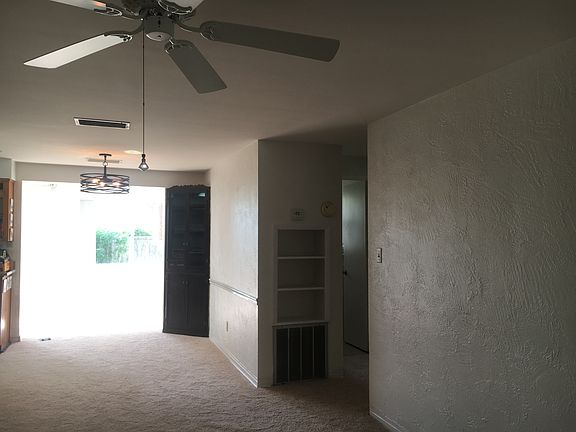 3rd image of 127 Longwood Dr