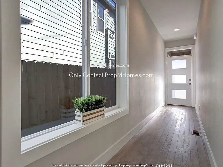 927 N Stafford St — Photo 3