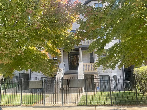 2nd image of 4127 S Drexel Ave #2E