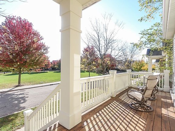 3rd image of 322 Broadmoor Ln #322