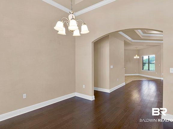 5th image of 23449 Dundee Cir