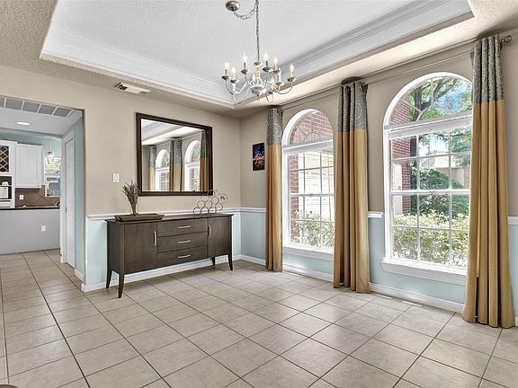 5th image of 1703 Mills Creek Ct