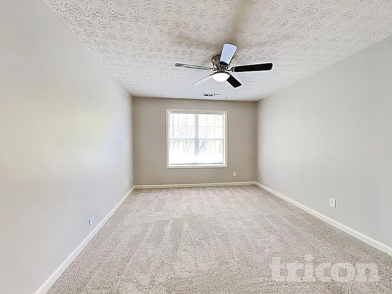 1455 Enchanted Forest Dr — Photo 13
