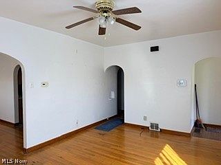 4th image of 114 S 14th St