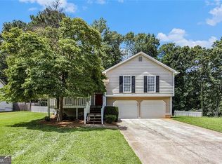 169 Grapevine Dr, Douglasville, GA 30134