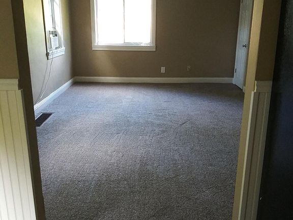 4th image of 2551 Hilton Dr APT 3