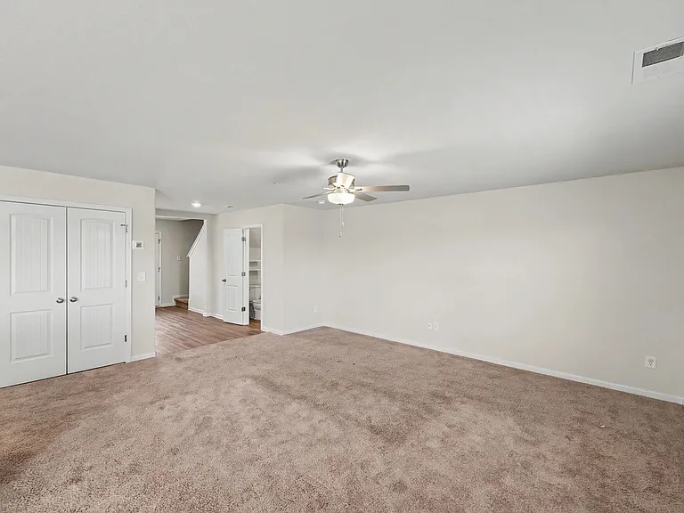 318 Aniston Ln — Photo 8