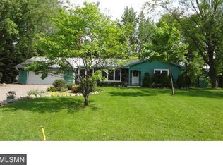 141 Elm Dr, Carver, MN 55315