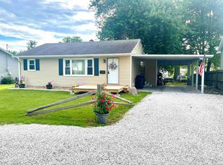 118 N 2nd Ave, Oakland City, IN 47660