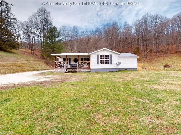 8444 McComas Rd, Salt Rock, WV 25559