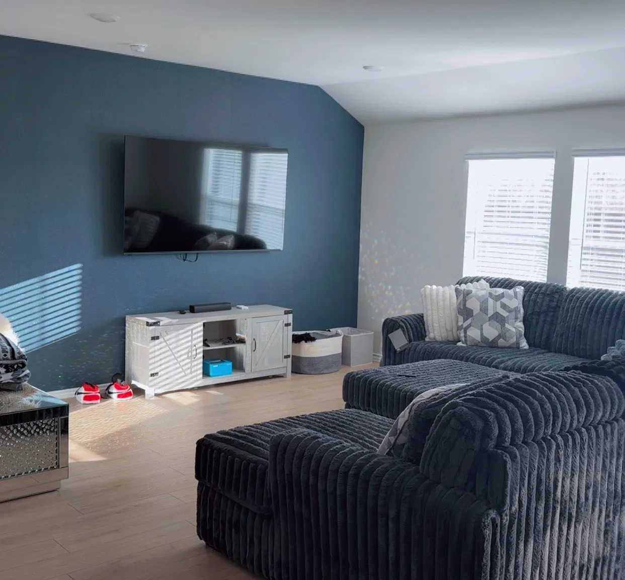 4 bed, 1864 sqft, $2,200 — Photo 1