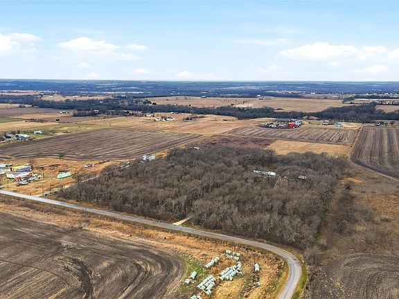 3rd image of 8.5 Edwards Rd