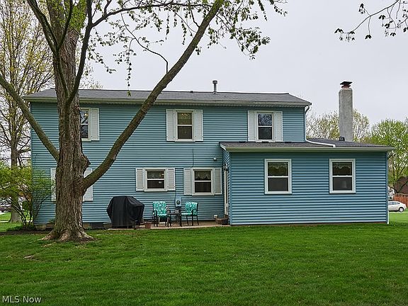 2nd image of 8422 Lorraine Dr