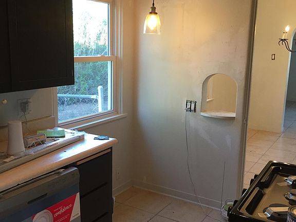 breakfast nook in kitchen