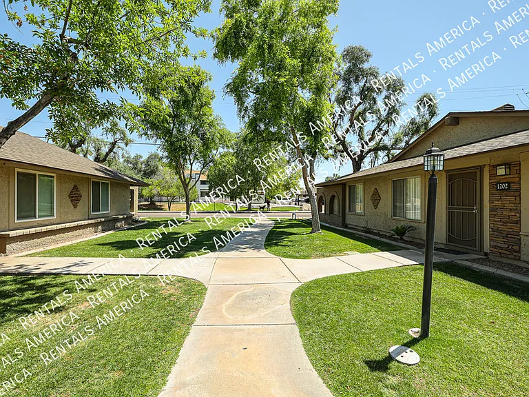 1254 N 85th Pl — Photo 35