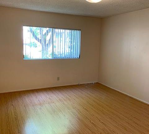 4th image of 440 E San Jose Ave #1