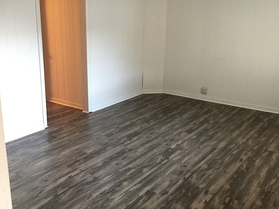 2nd image of 334 Crawford Ave APT 1