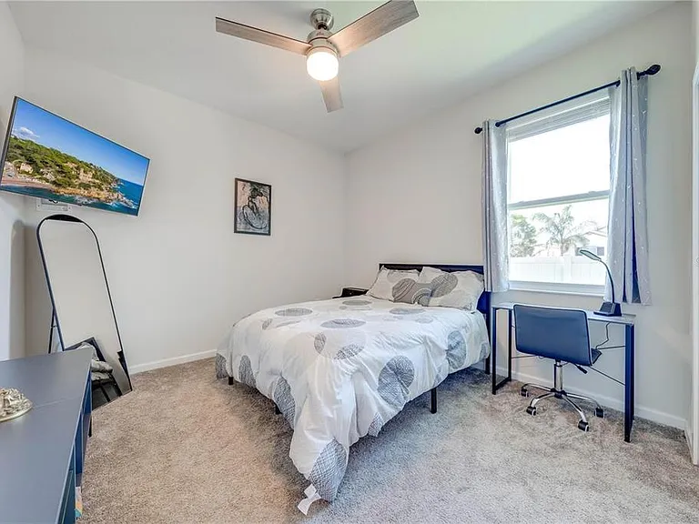 5301 Amersham Ln — Photo 17
