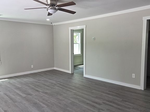 3rd image of 150 Elberton St