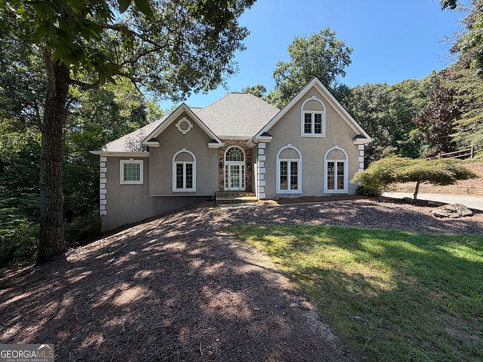 1st image of 3320 Sweetwater Dr