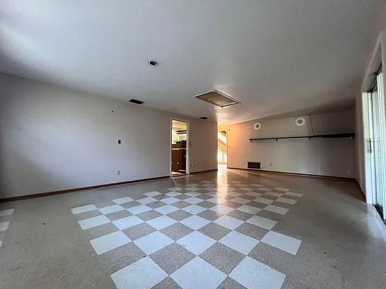 9322 Eastfield Rd #B — Photo 7