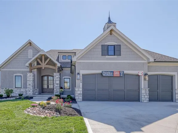 1109 Hummingbird Ct, Greenwood, MO 64034