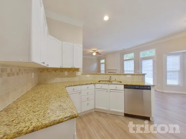 109 Gabriel Dr — Photo 7