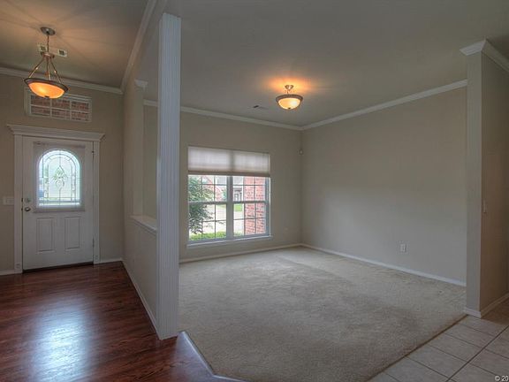2nd image of 6405 E Fort Worth St