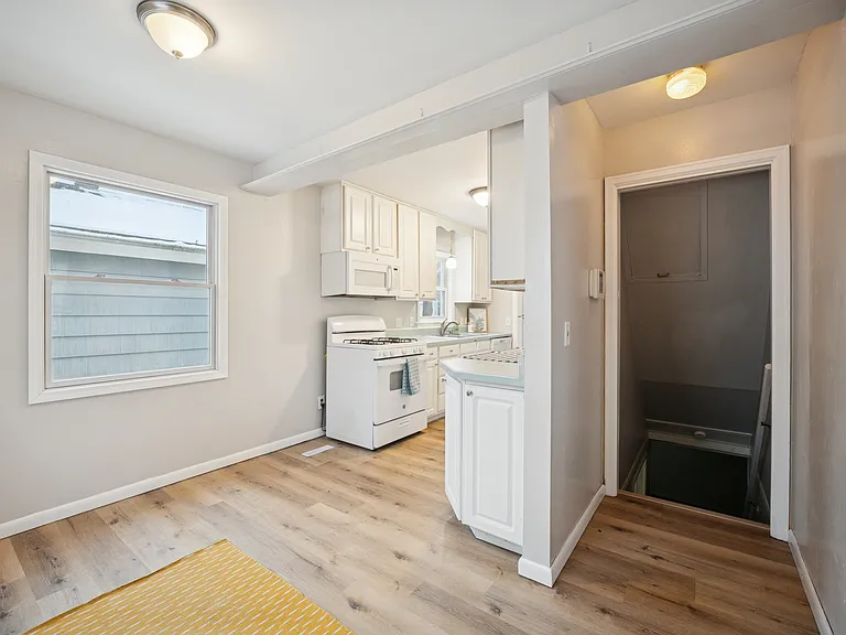 4438 Packard Rd — Photo 19