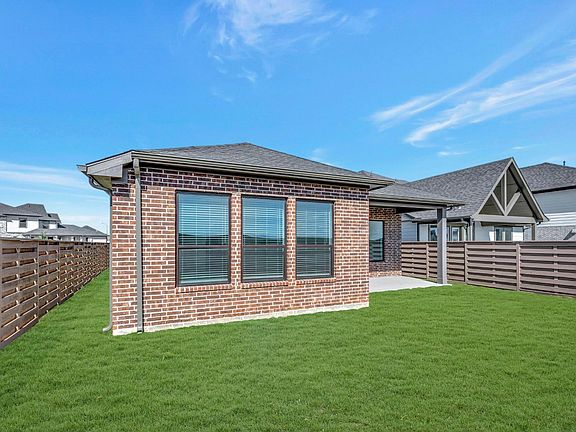 7th image of this home