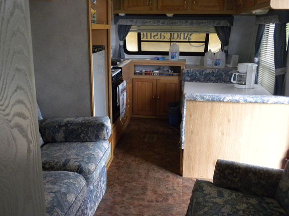 5th image of 178 Lynn Ln