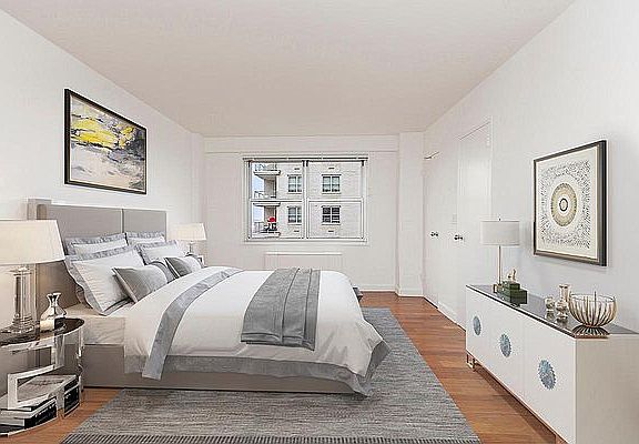 4th image of 500 E 77th St APT 716