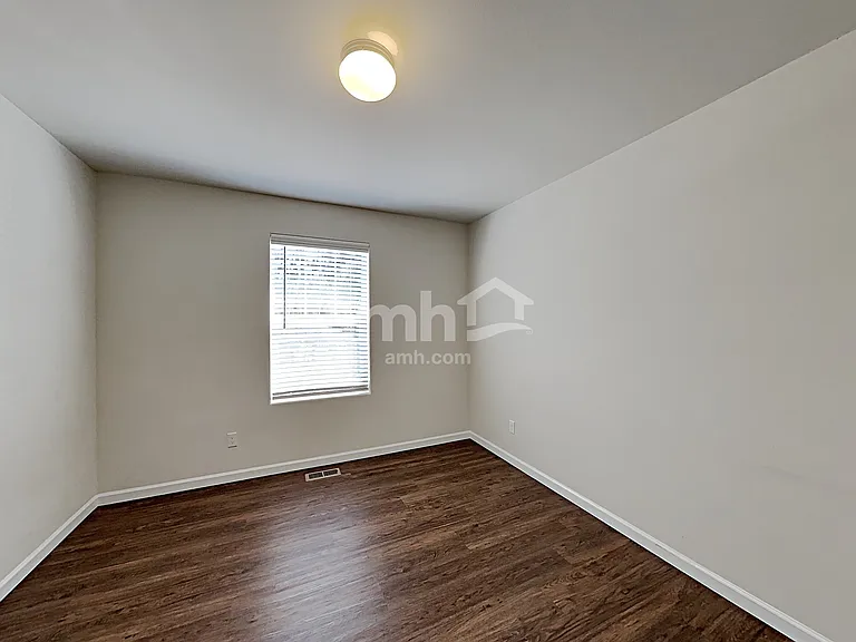 11033 191st Street Ct E — Photo 17