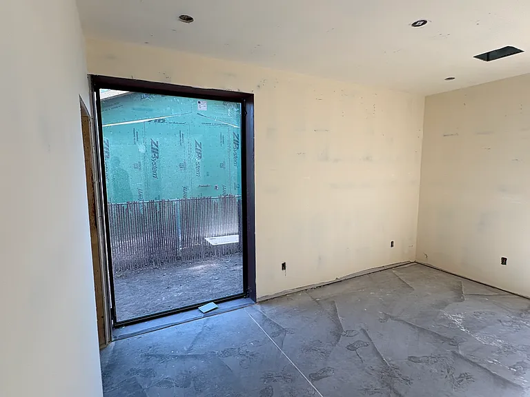 2025 S College Ave — Photo 10