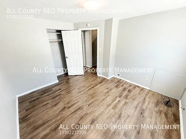 9584 Greenmeadow Rd #C — Photo 10