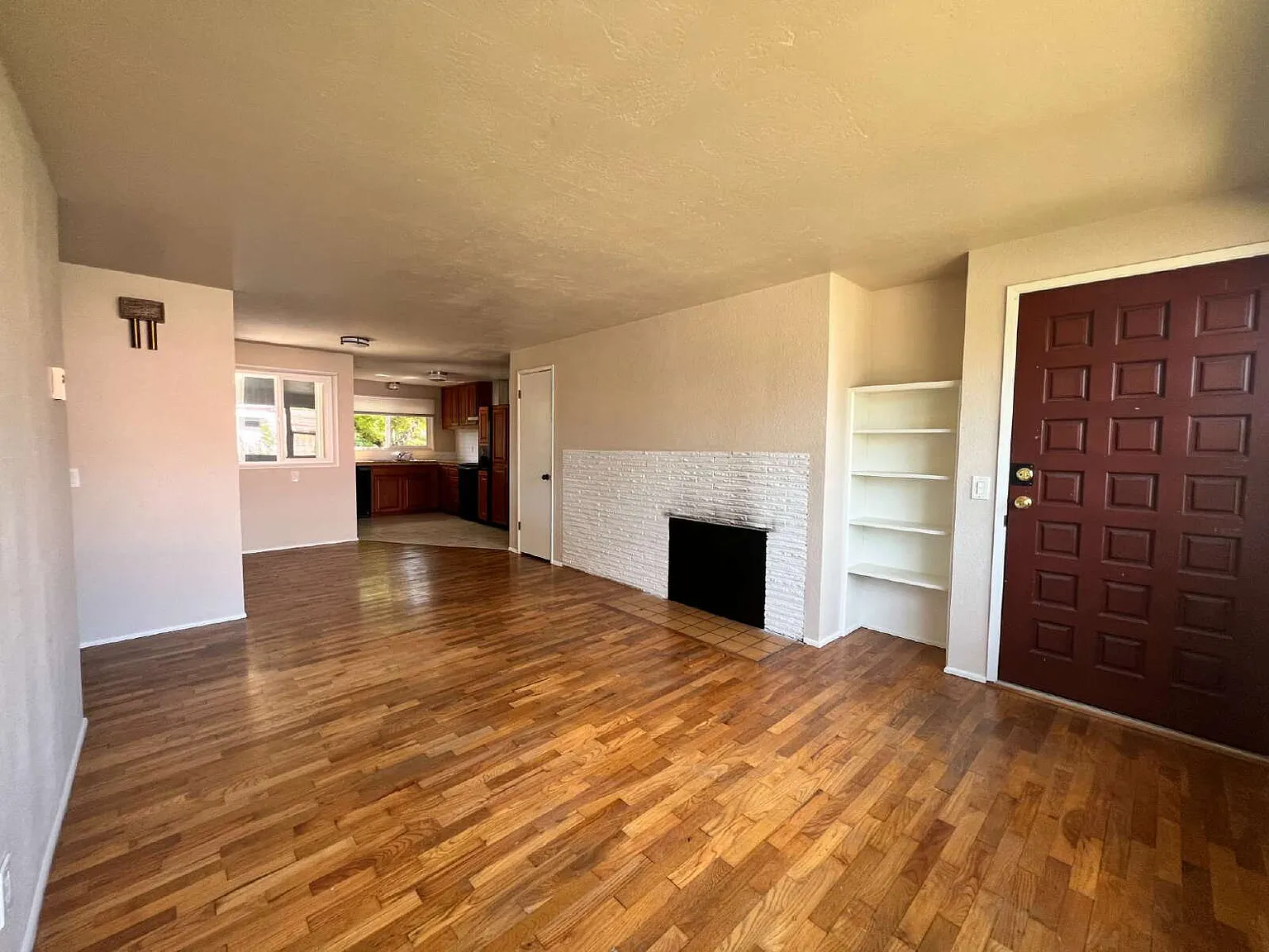 2 bed, 1.0 bath, 710 sqft, $1,495 — Photo 2