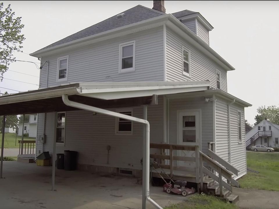 2nd image of 400 Southwest Rd