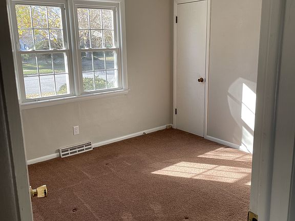 5th image of 3428 Bow Creek Blvd