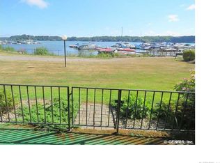 416 Bay Village Dr, Rochester, NY 14609