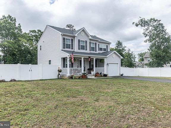 3rd image of 2994 Daphne Dr