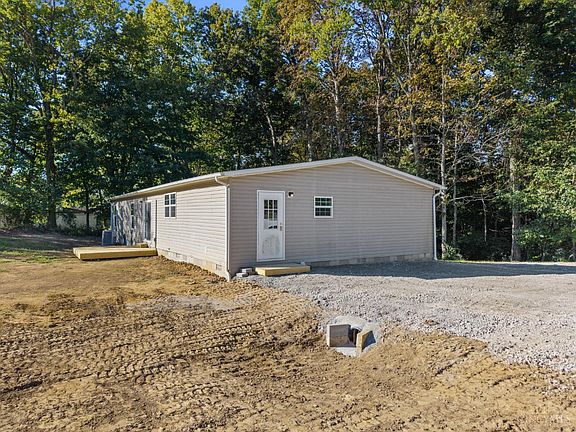 5th image of 1734 Bainum Rd