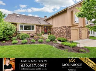 6391 New Albany Rd, Lisle, IL 60532