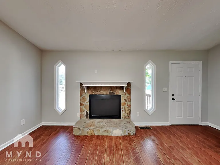 2682 Winding Creek Dr — Photo 6